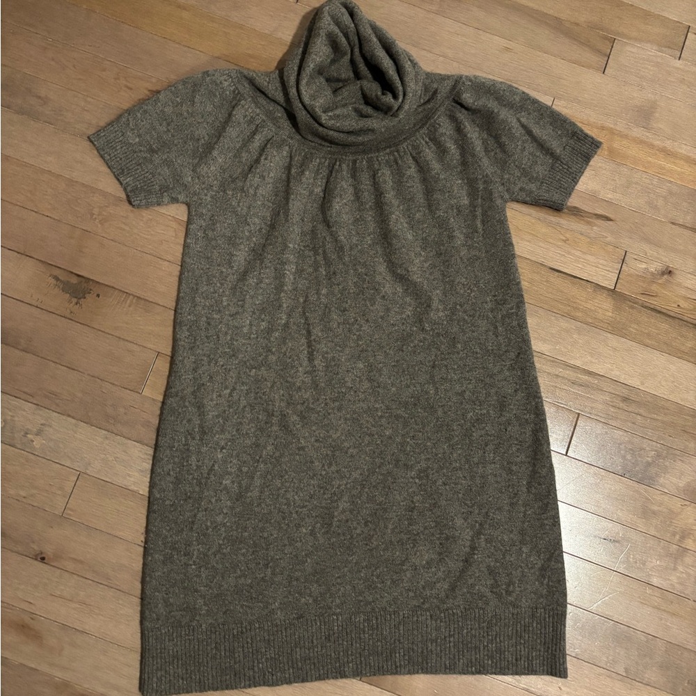 100% cashmere brown turtleneck Margaret O’Leary Sweater Dress small